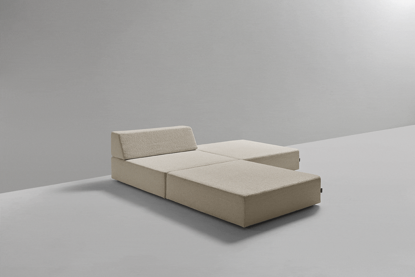 the Teorema upholstered furniture system is reduced to the essentials