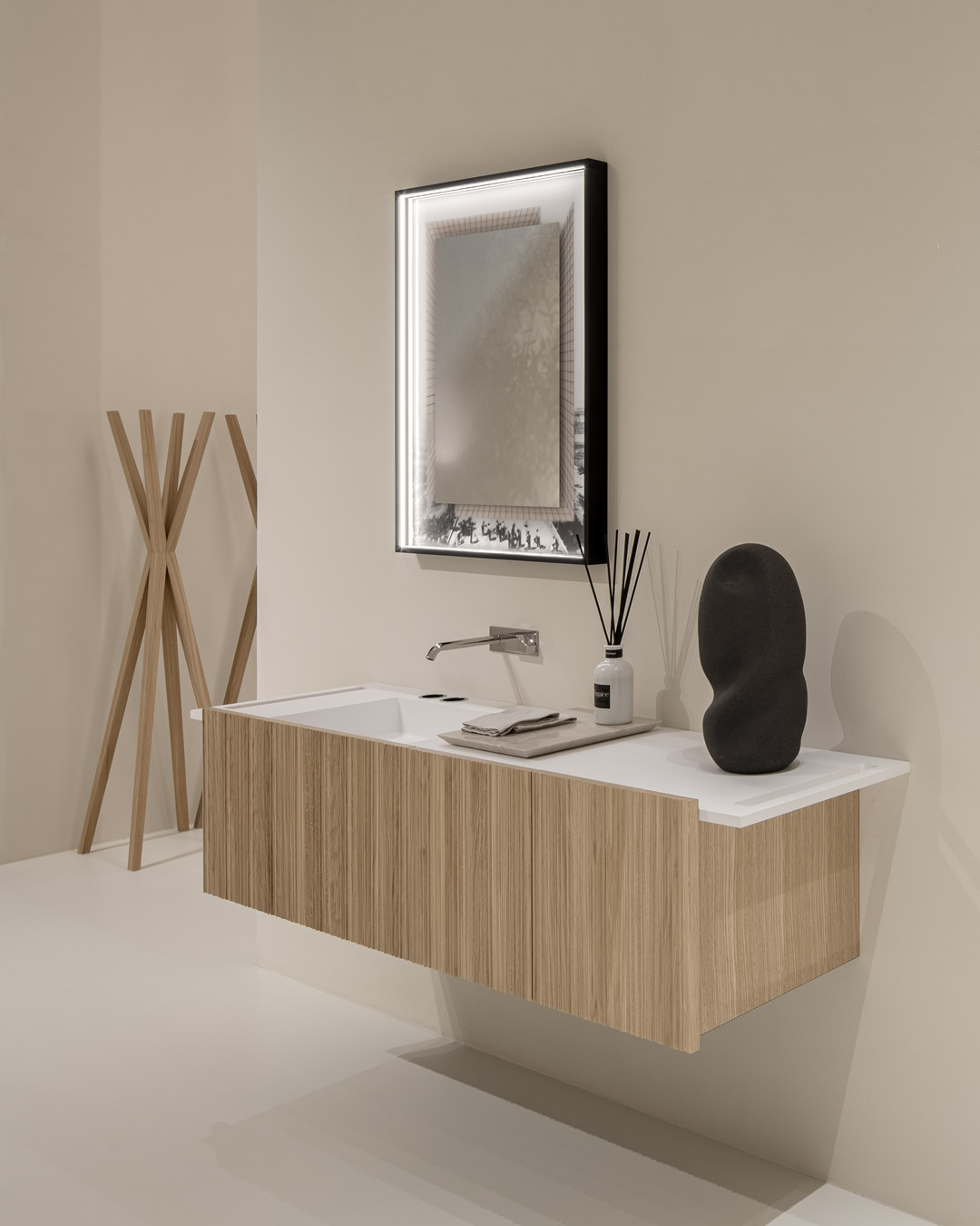 precise layering of volumes